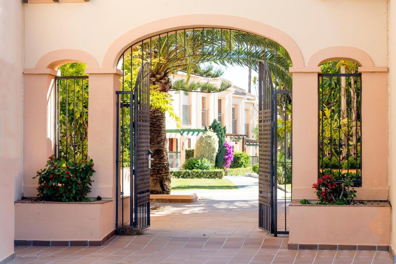 Ramada Residences By Wyndham Costa Del Sol Aparthotel 3*